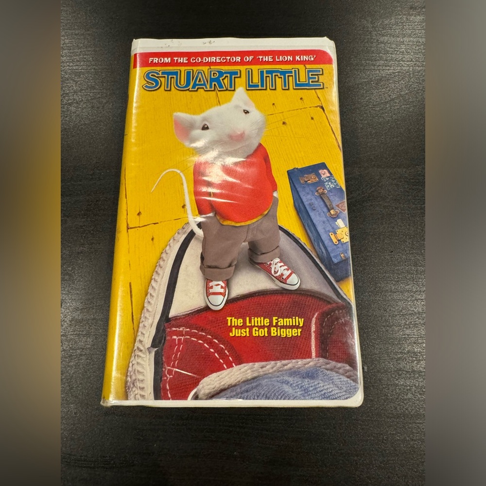 MAKE AN OFFER Stuart Little VHS